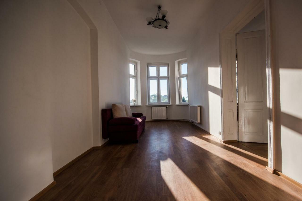Przestronny Apartament Apartment กาลิช ภายนอก รูปภาพ